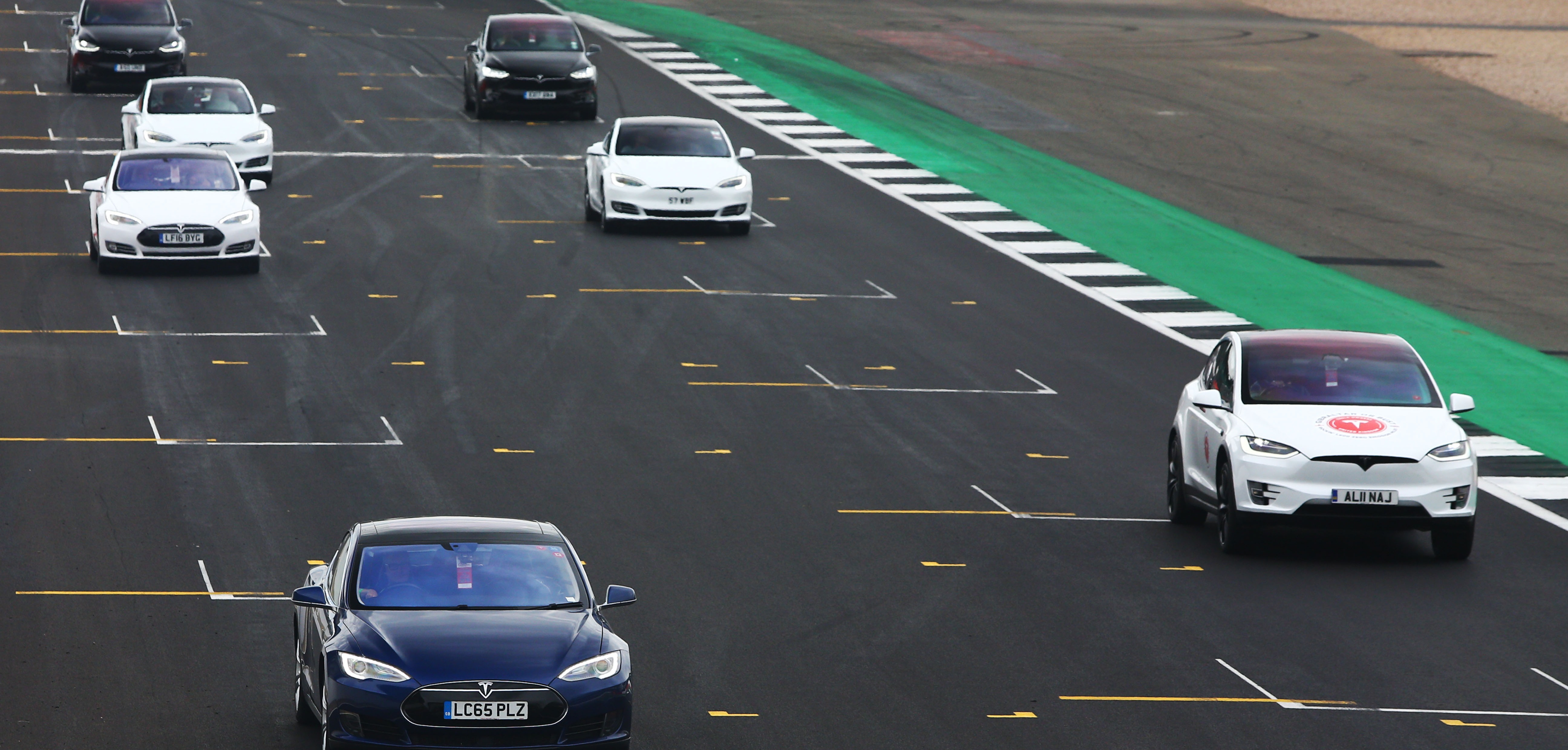 Electric vehicle motorsport body issues new safety regulations