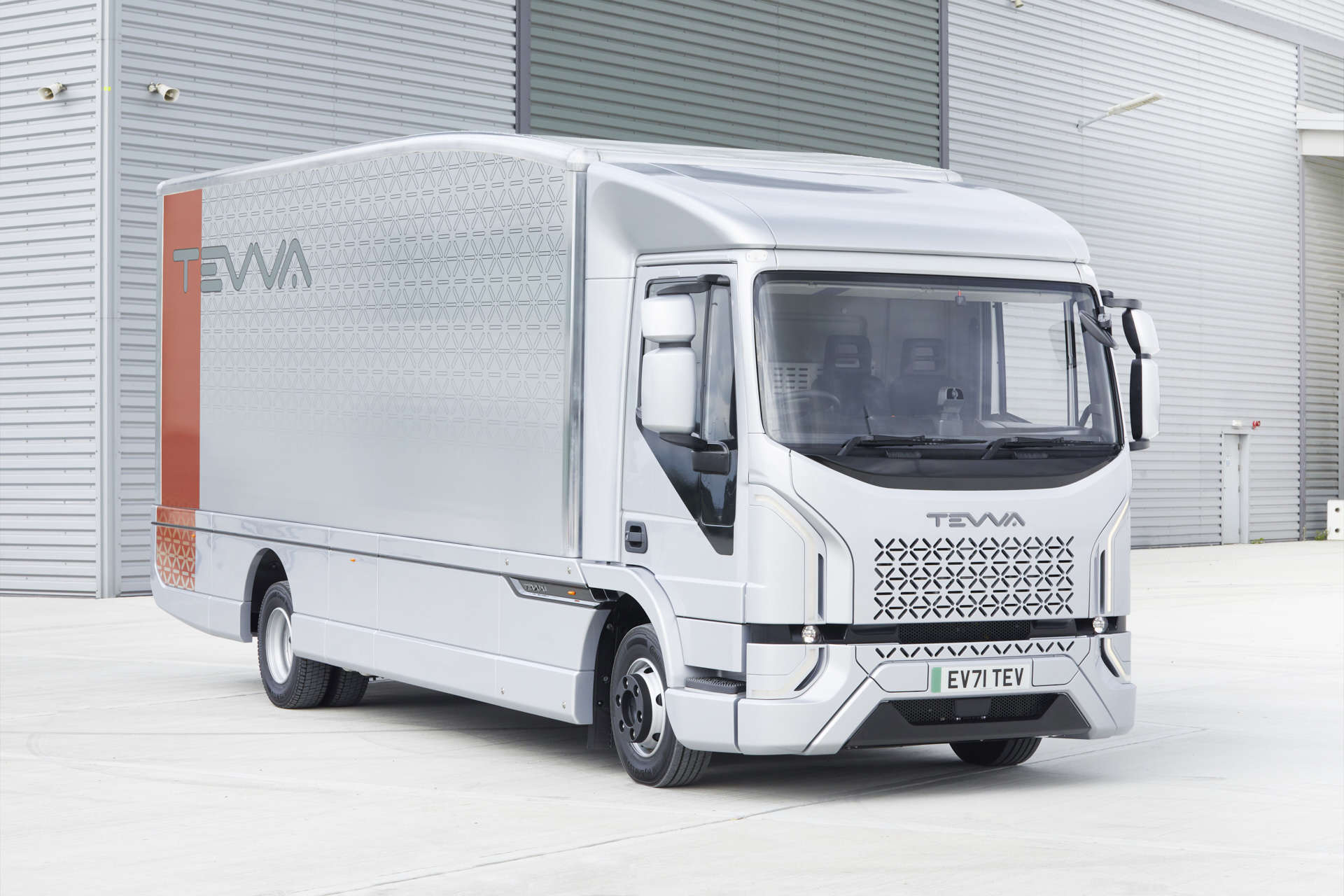 Tevva unveils Britishdesigned electric truck Electric & Hybrid