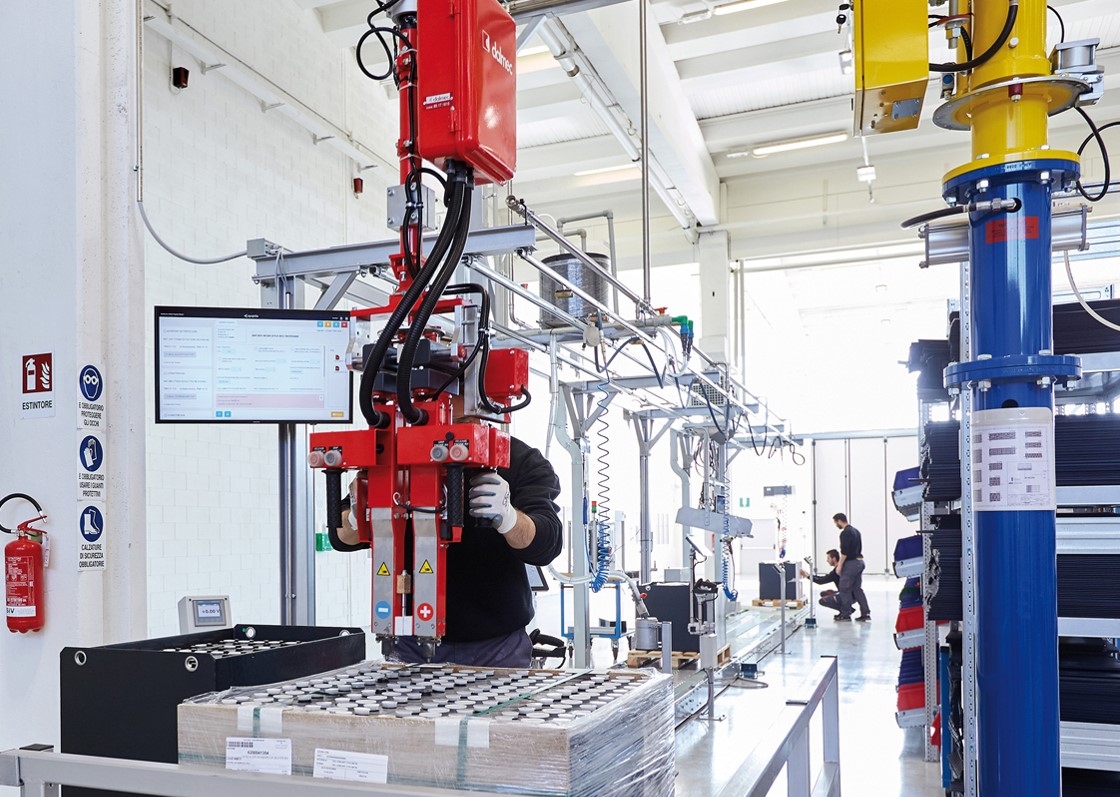 Sunlight to create world’s largest battery manufacturing unit in Greece Electric & Hybrid