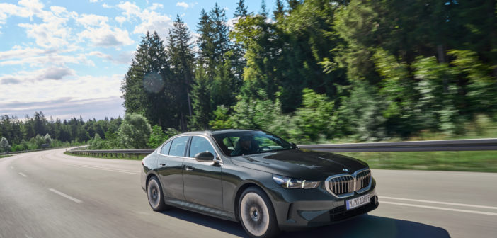 BMW introduce plug-in hybrid drive variant of its 5 Series Sedan